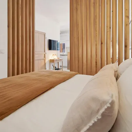 Petit Saint-jean L Old Village L Shellter