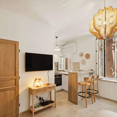 Petit Saint-jean L Old Village L Shellter 쎙뜨호뻬