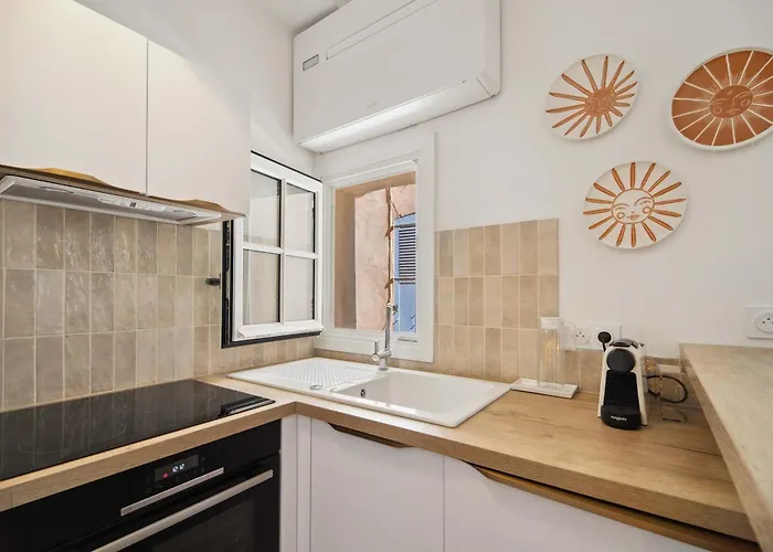 Petit Saint-jean L Old Village L Shellter Апартаменти Сен-Тропе